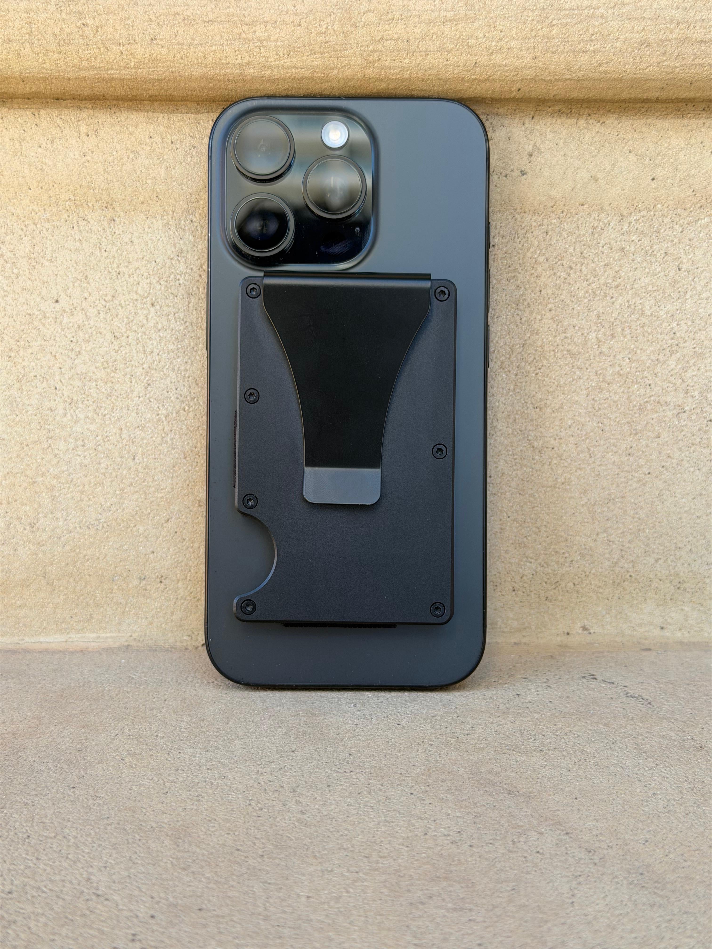 Tarjetero magnético con protección antirobo RFID